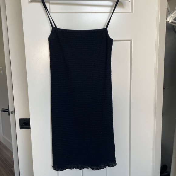 Aritzia seersucker dress - Picture 3 of 4